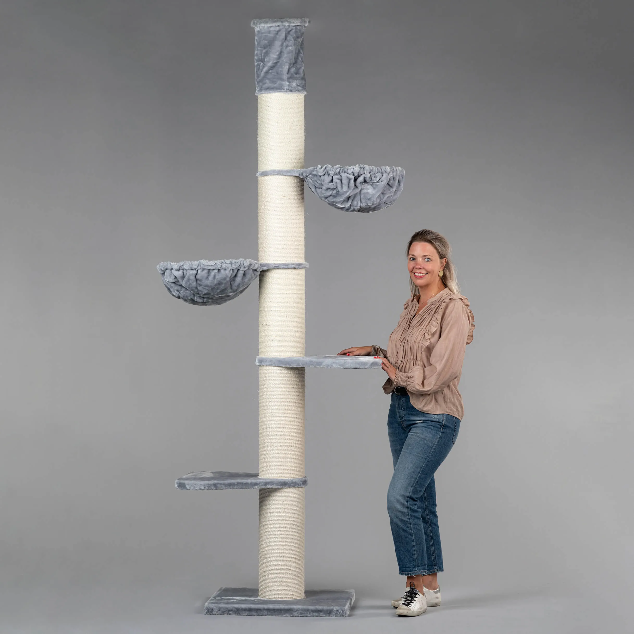 Big Cat Tower Light Grey