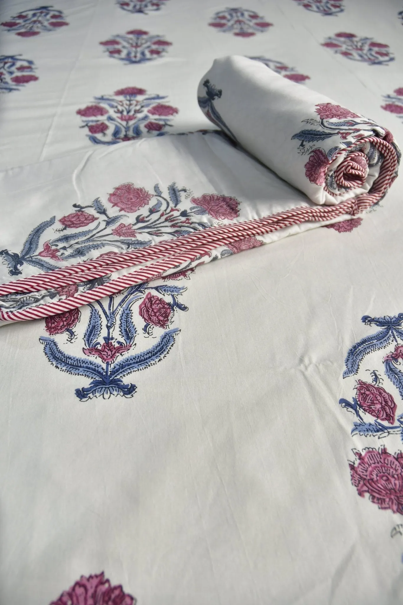 Burnt Pink Buta dohar bedding set