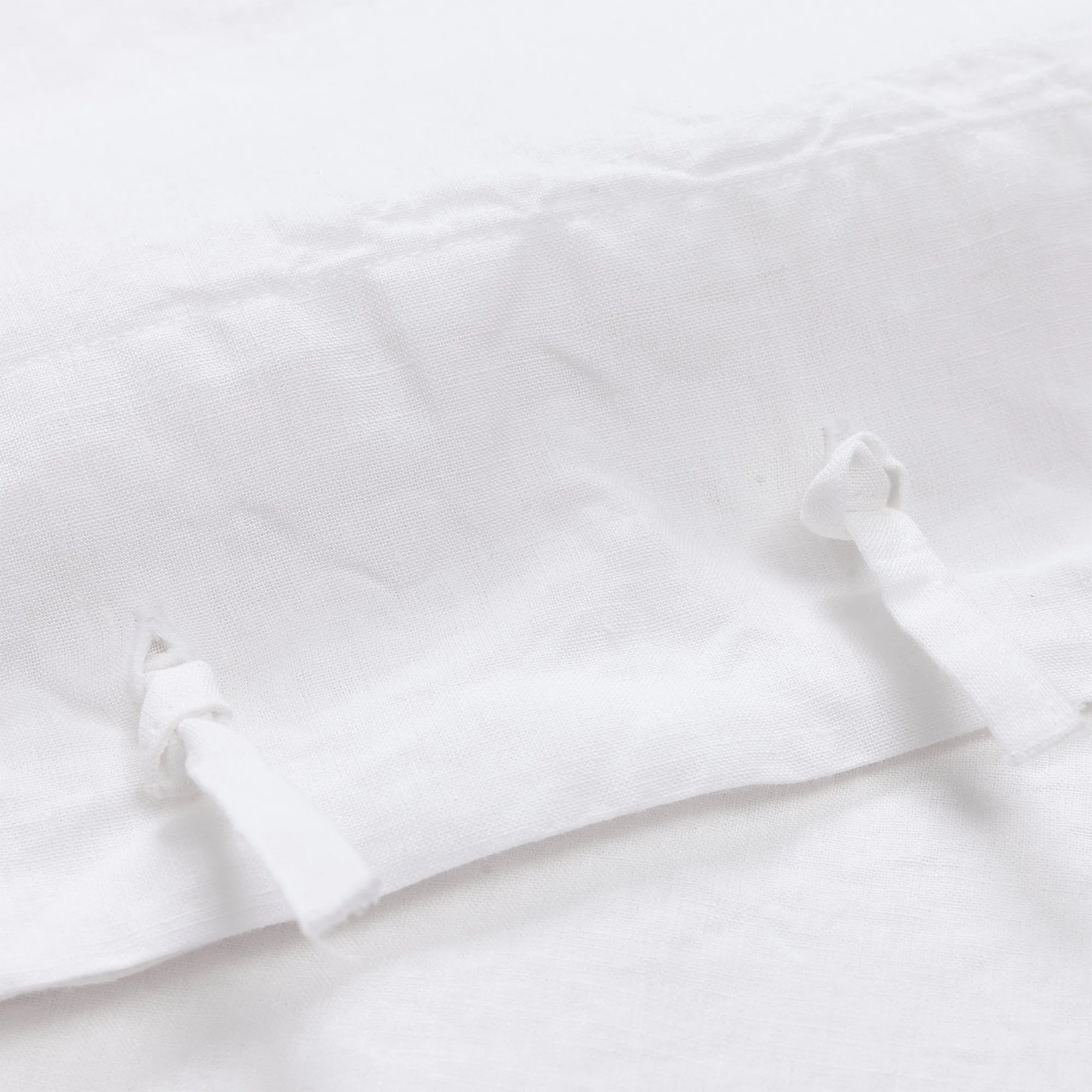 Figuera Pillowcase [White]