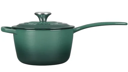 Le Creuset Signature Enameled Cast Iron Sauce Pan with Lid, 1.75-Quart, Artichaut