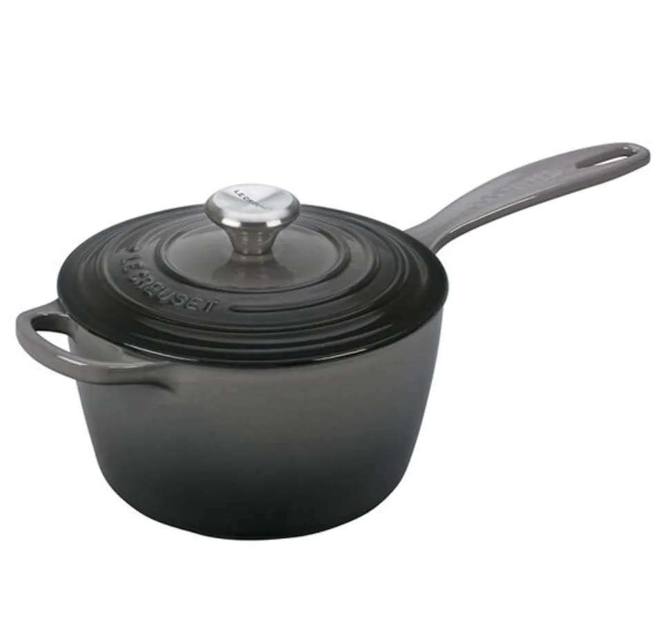 Le Creuset Signature Saucepan – 2.25 QT – Oyster