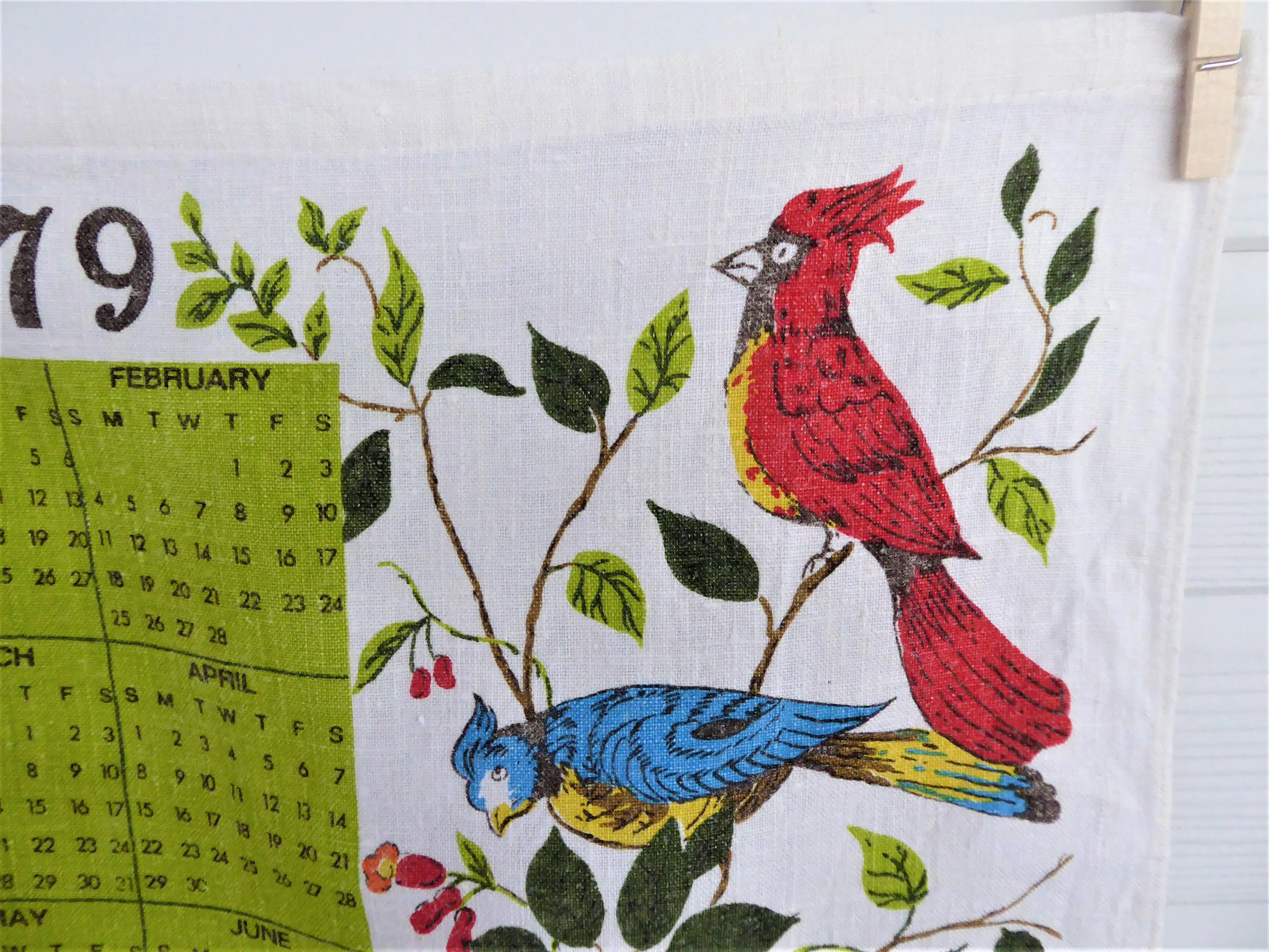 Linen Calendar Towel 1979 Dish Towel Birds Avocado Green Retro Kitchen