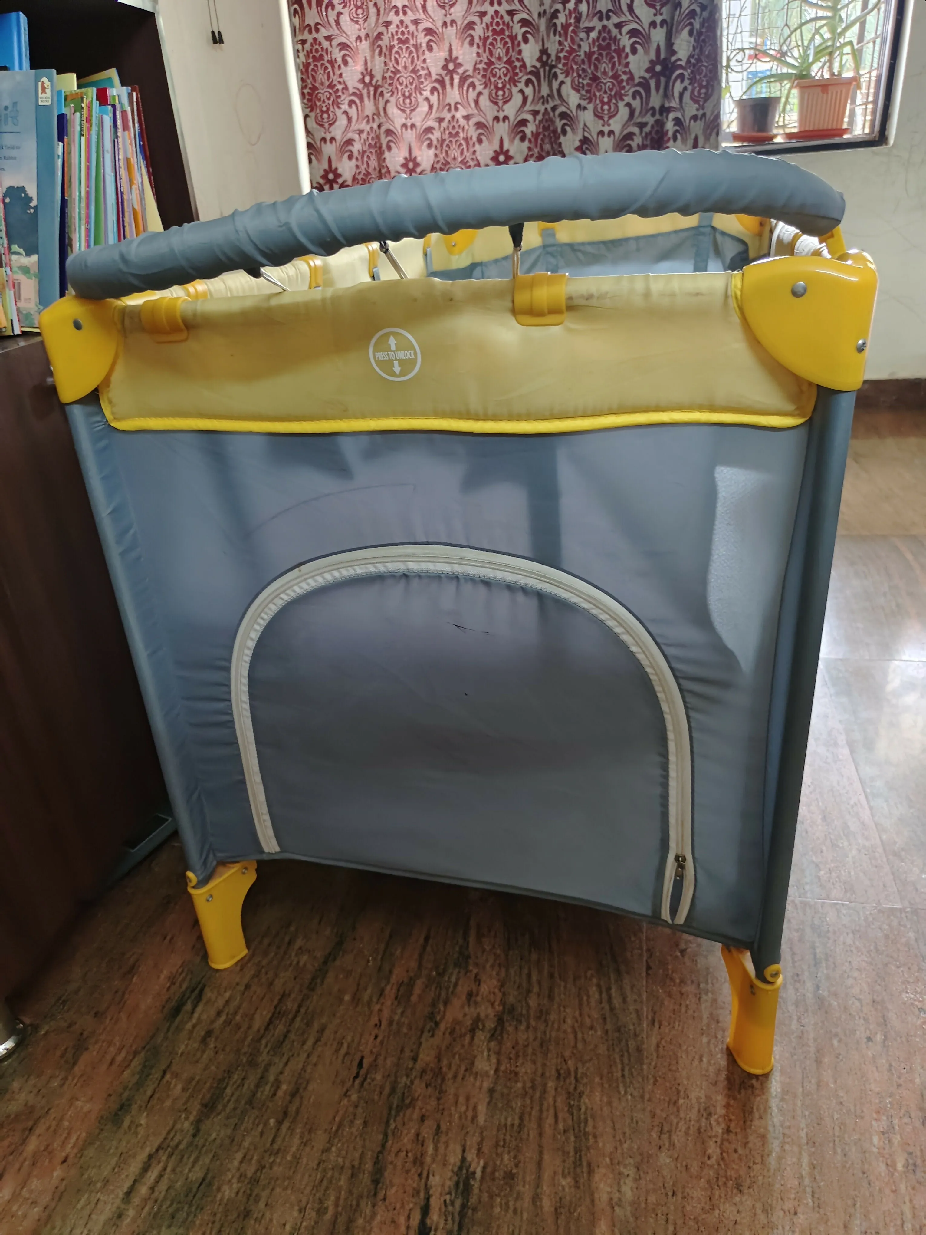 LUVLAP Elegant Baby Playpen