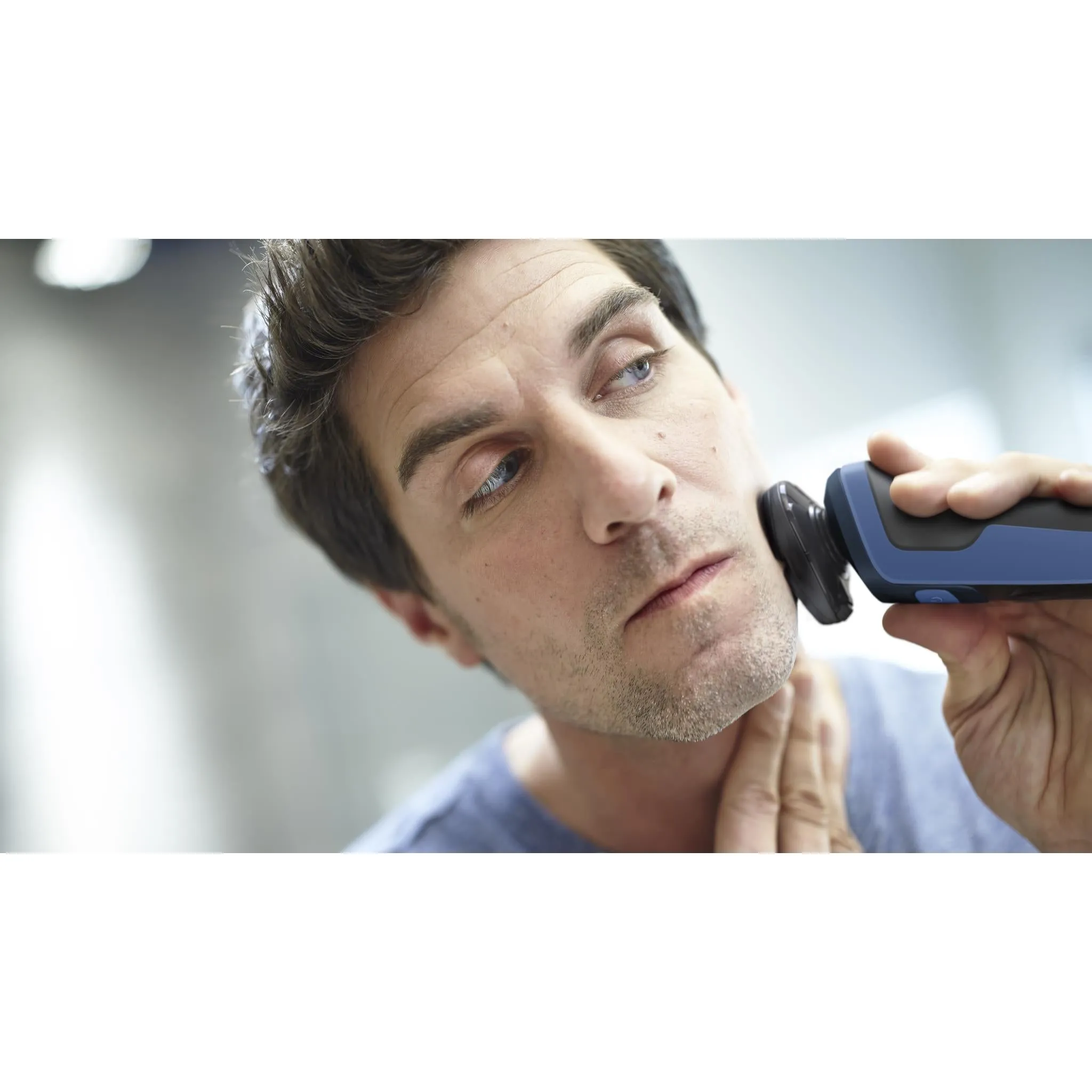 Philips Shaver Series 5000 with Precision Trimmer Attachment