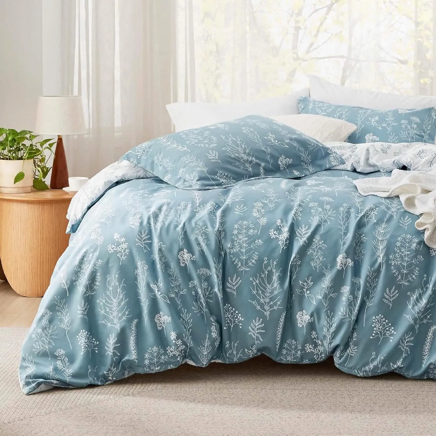 Reversible Floral Print Duvet Cover Set