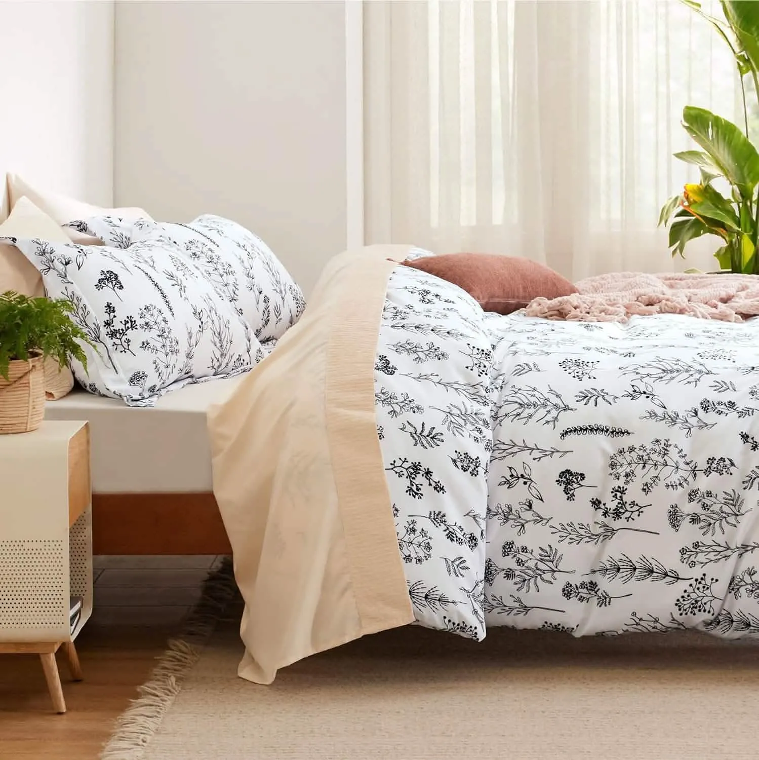 Reversible Floral Print Duvet Cover Set