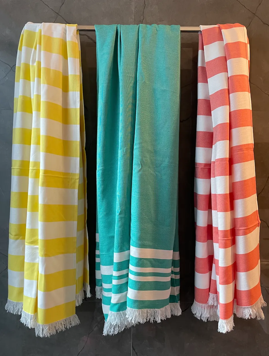 Set of three thin bamboo towel